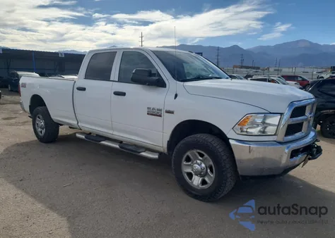 2015 Ram 2500 St z USA, uszkodzony, nr VIN 3C6TR5HT5FG524643